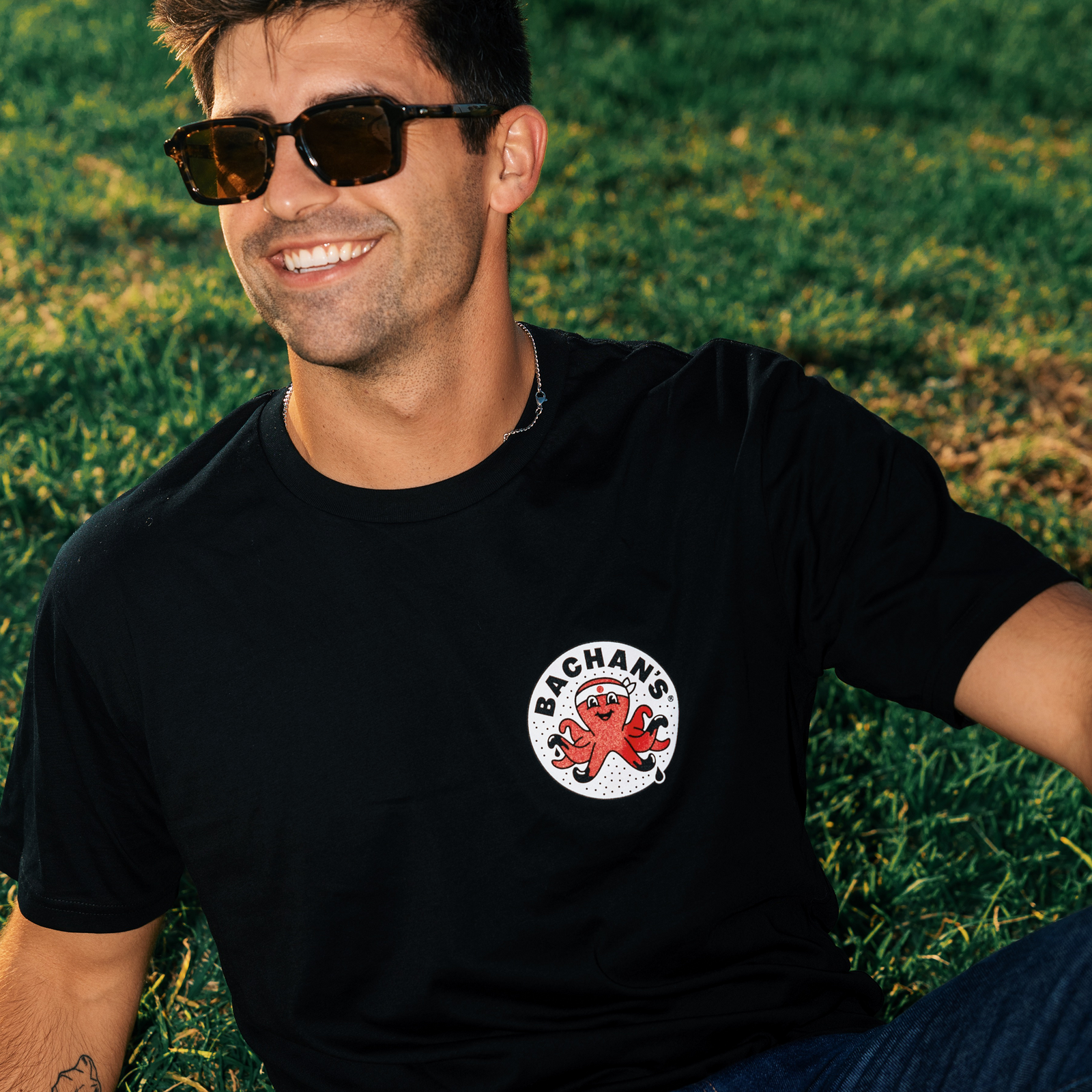 Knuckles Tee I9